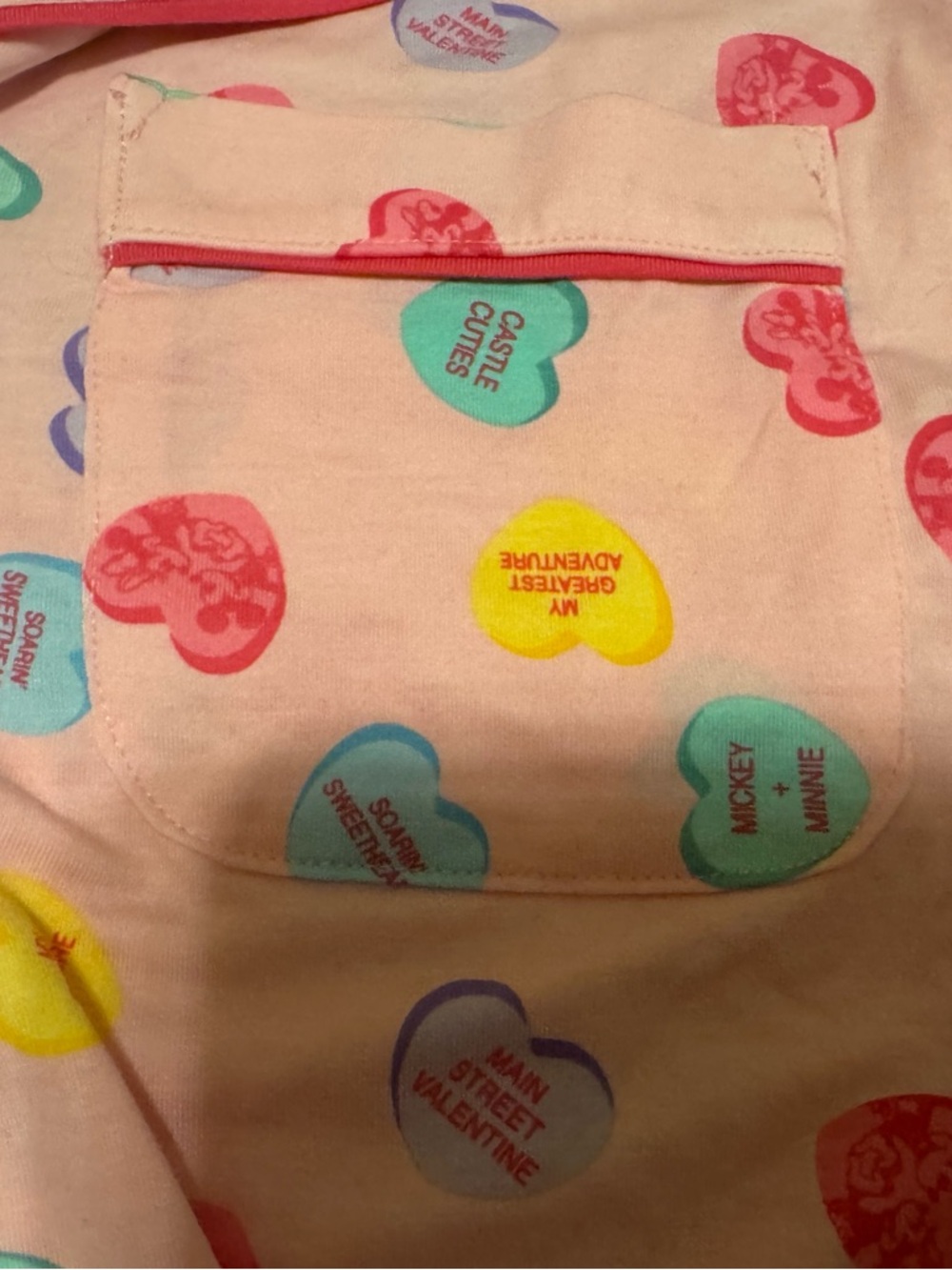 READ CAREFULLY! Disney Parks Valentines PJ’s Short Sleeve Top 2X Pants 3X NWT! - Picture 7 of 10